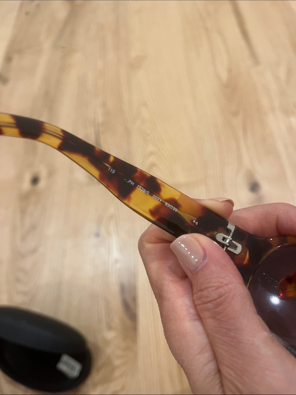 Ralph Lauren Sunglasses - Picture 7 of 9
